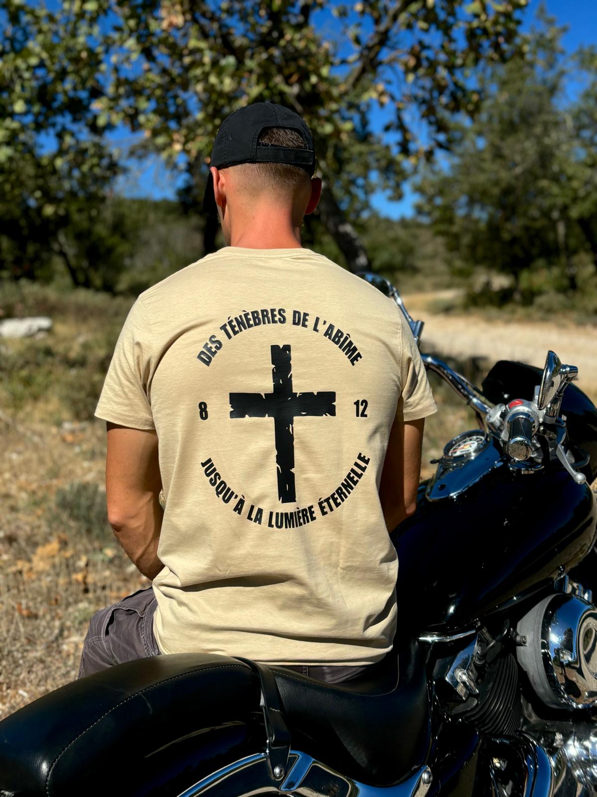 T-shirt Jean 8:12